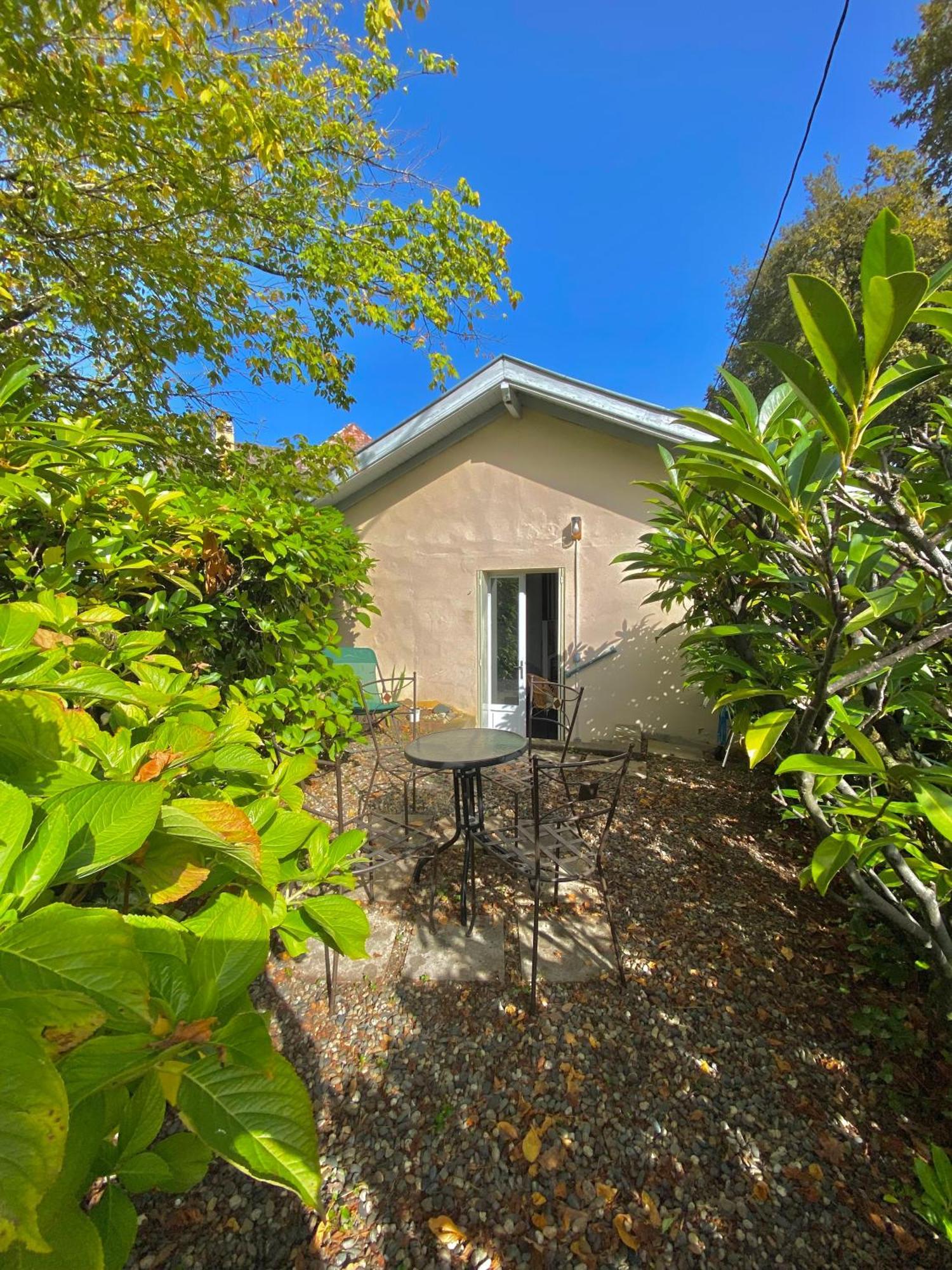 Agreable Petit Gite Avec Piscine Et Jardinet ซาลีส์-เดอ-เบอาร์น ภายนอก รูปภาพ